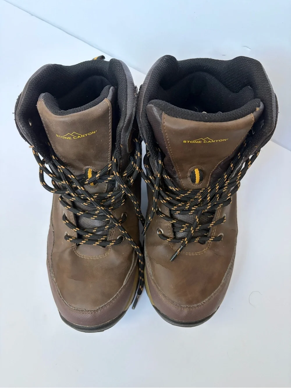 Stone Canyon Boy’s Hiking Boot (Size 6)